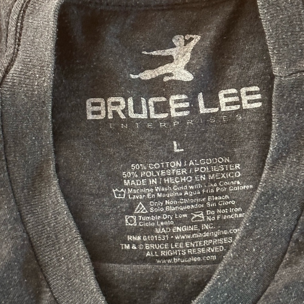 : Authentic Bruce Lee Gray T-Shirt - Size Large - Picture 3 of 4
